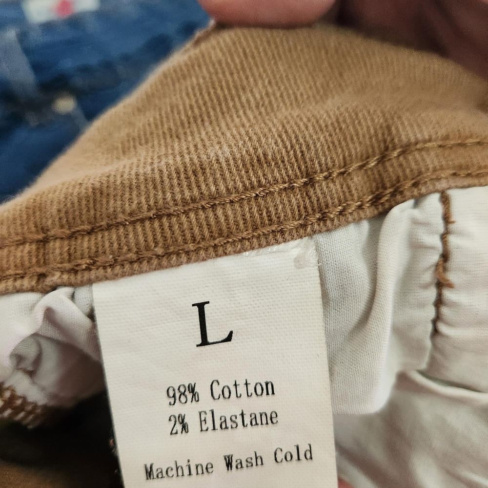 High-Rise Rolled Hem Women's Shorts — Brown - Picture 3 of 4